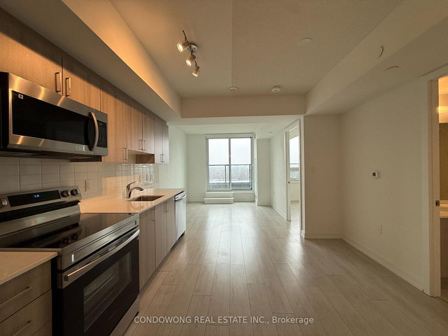 810 - 556 Marlee Avenue