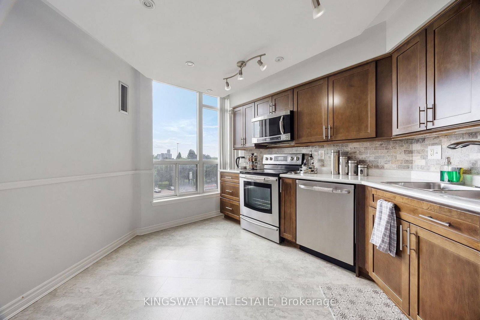 12 Laurelcrest Street, Unit 507 - Photo 17