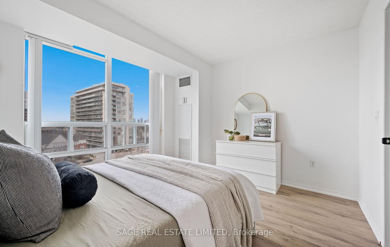 17 Michael Power Place, Unit 707 - Photo 14