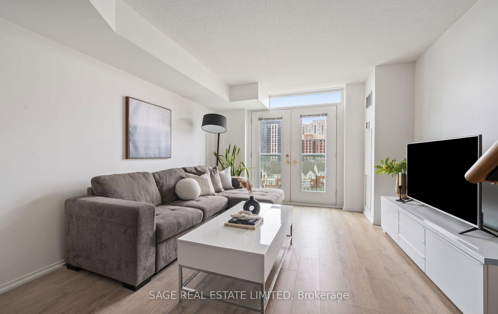 17 Michael Power Place, Unit 707 - Photo 9