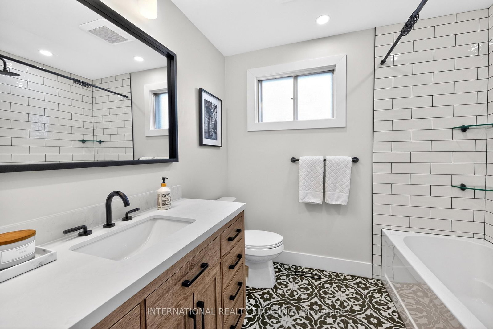 26 Dellbrook Crescent - Photo 10