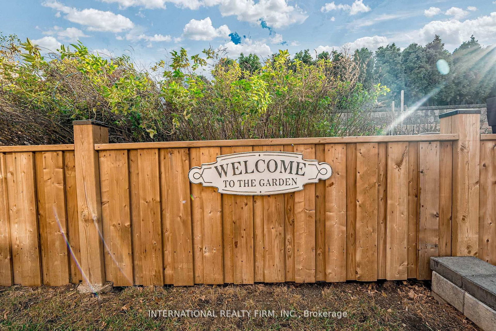 26 Dellbrook Crescent - Photo 16