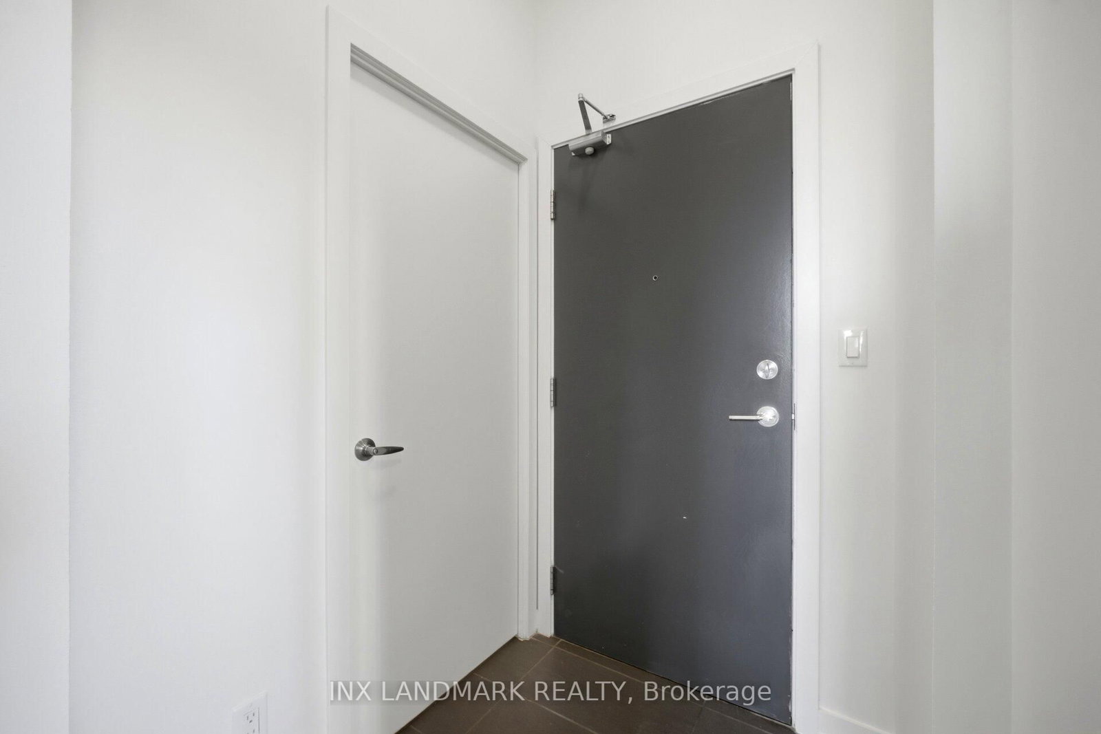 4070 Confederation Parkway, Unit 517 - Photo 5