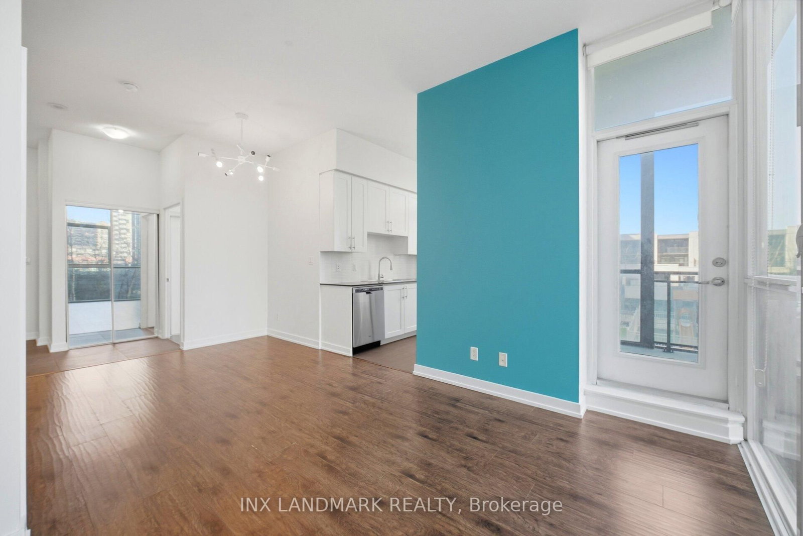 4070 Confederation Parkway, Unit 517 - Photo 9