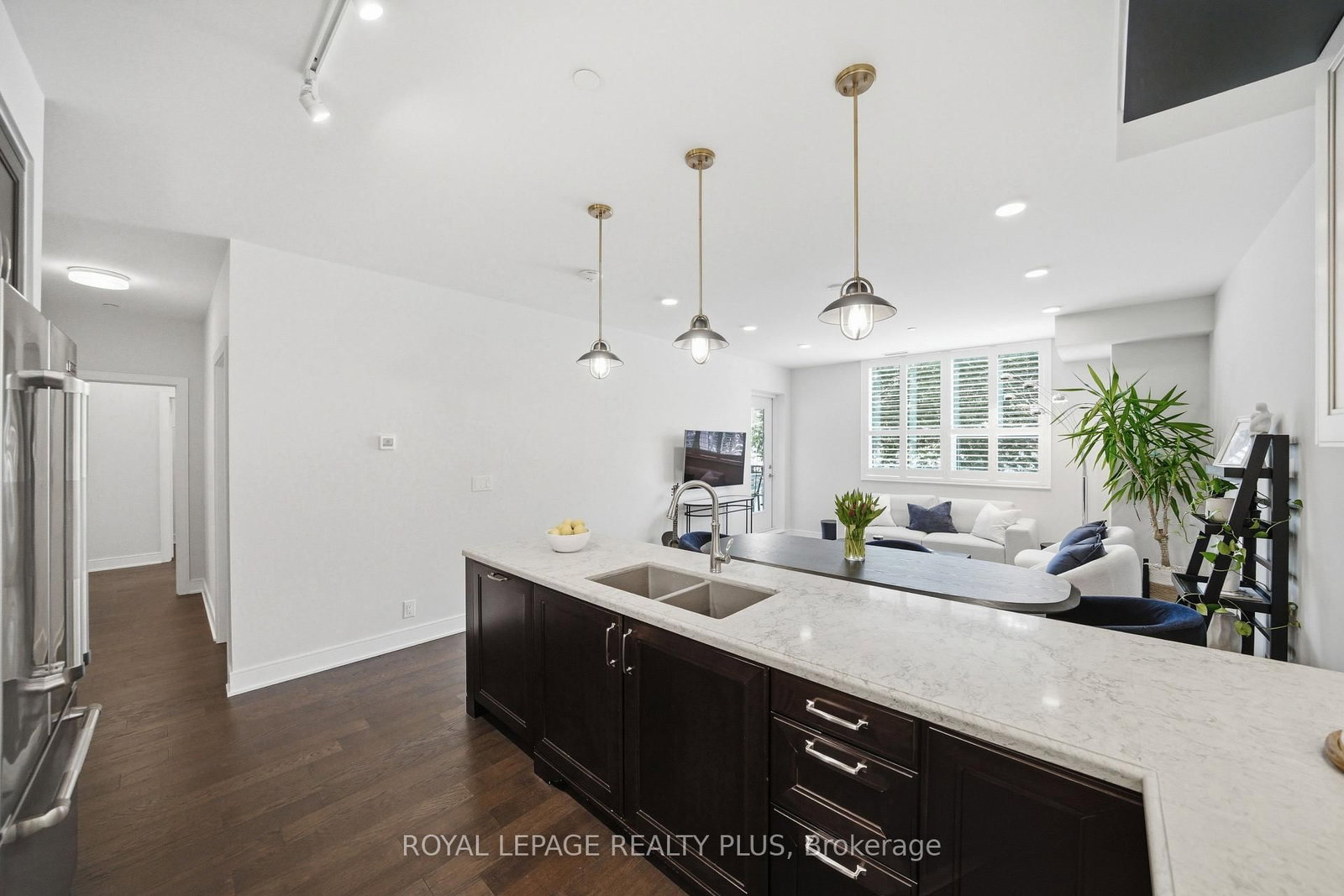 1575 Lakeshore Road W, Unit 117 - Photo 16