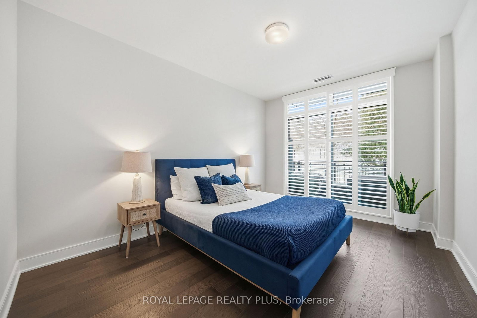 1575 Lakeshore Road W, Unit 117 - Photo 18