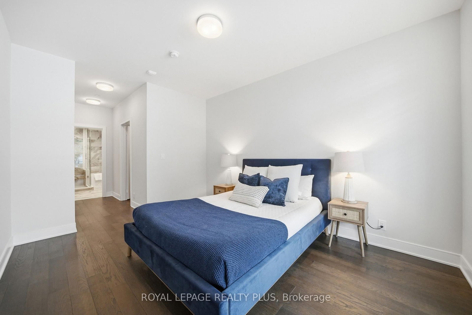 1575 Lakeshore Road W, Unit 117 - Photo 19