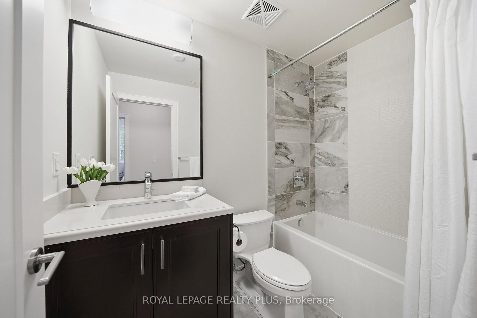 1575 Lakeshore Road W, Unit 117 - Photo 26