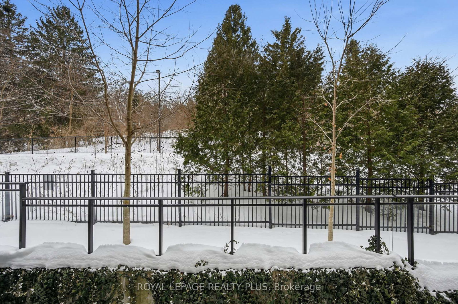 1575 Lakeshore Road W, Unit 117 - Photo 34