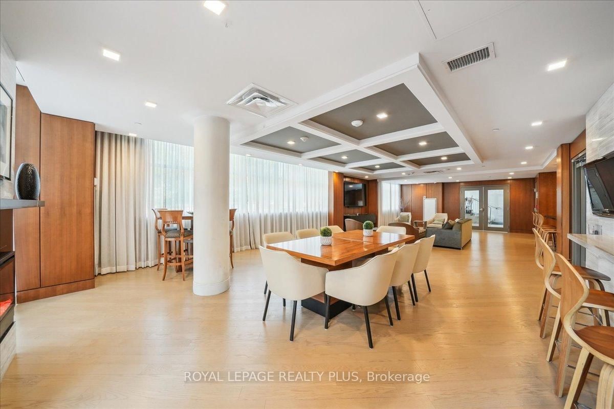 1575 Lakeshore Road W, Unit 117 - Photo 37