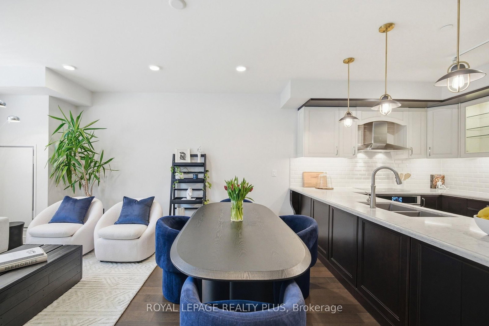 1575 Lakeshore Road W, Unit 117 - Photo 7