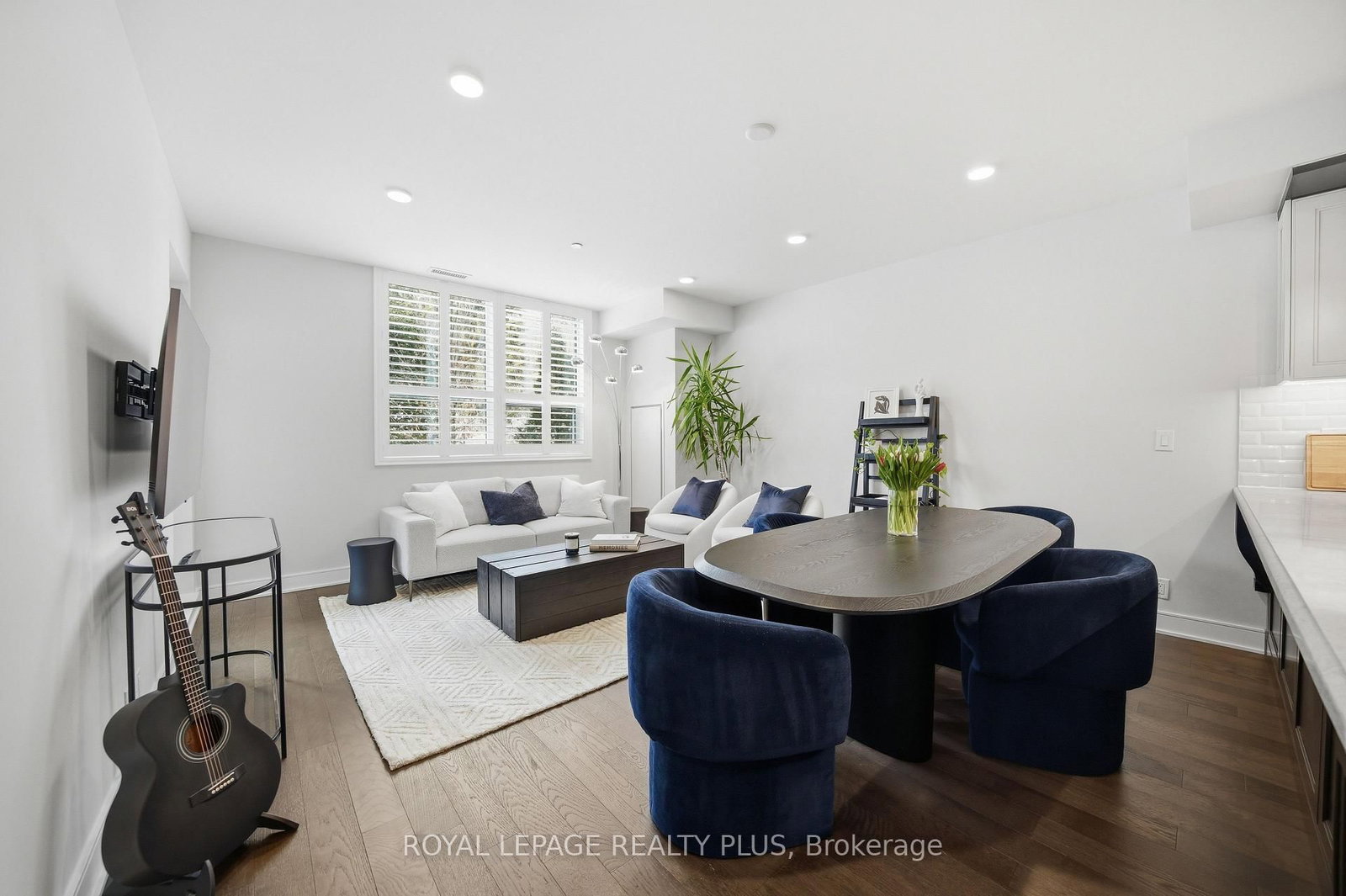 1575 Lakeshore Road W, Unit 117 - Photo 8