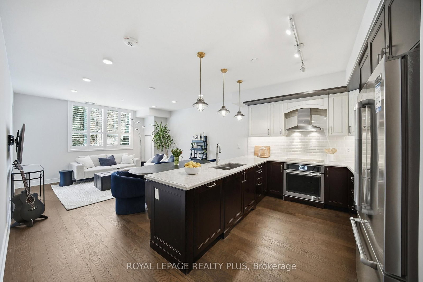 1575 Lakeshore Road W, Unit 117 - Photo 9