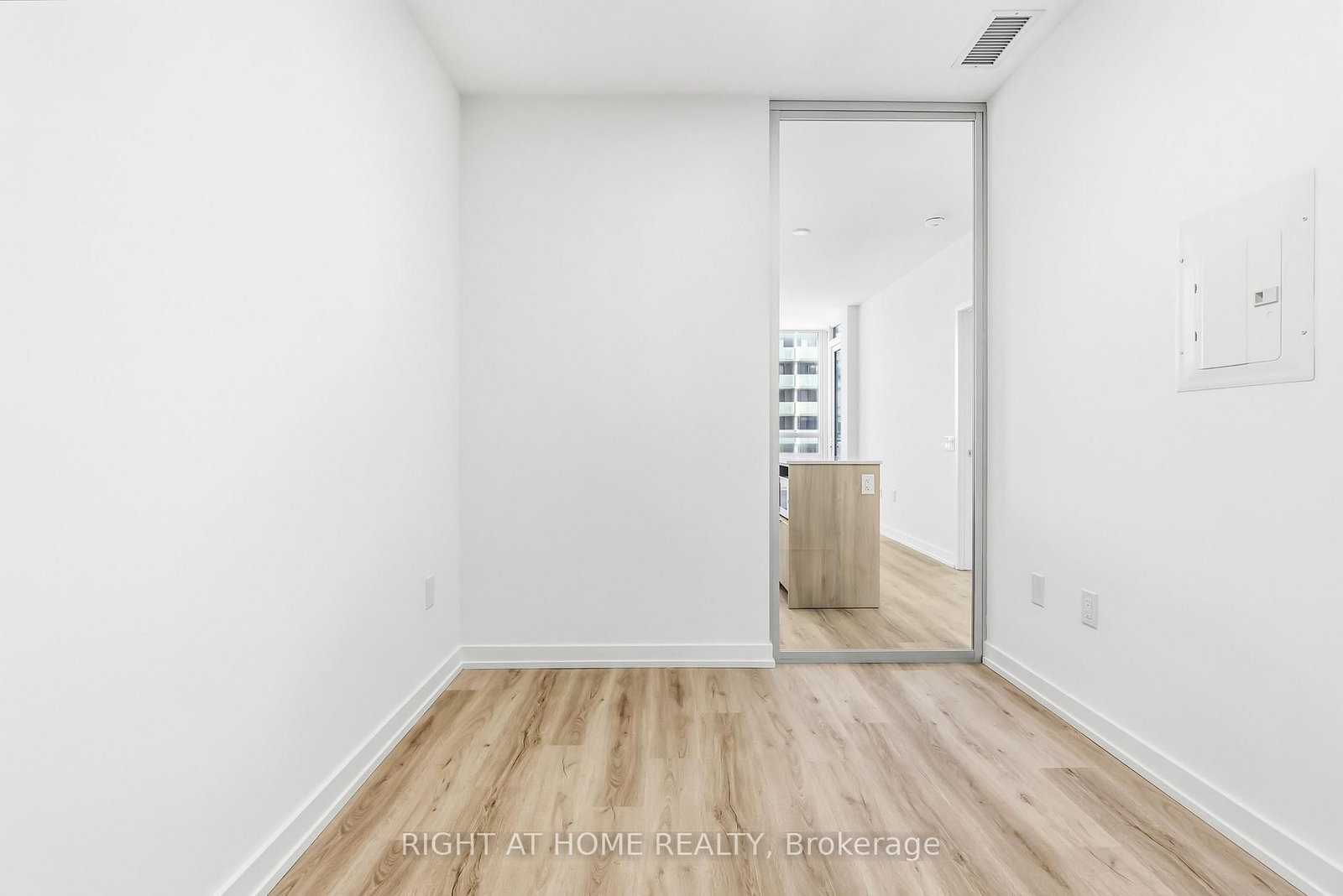 395 Square One Drive W, Unit 413 - Photo 20