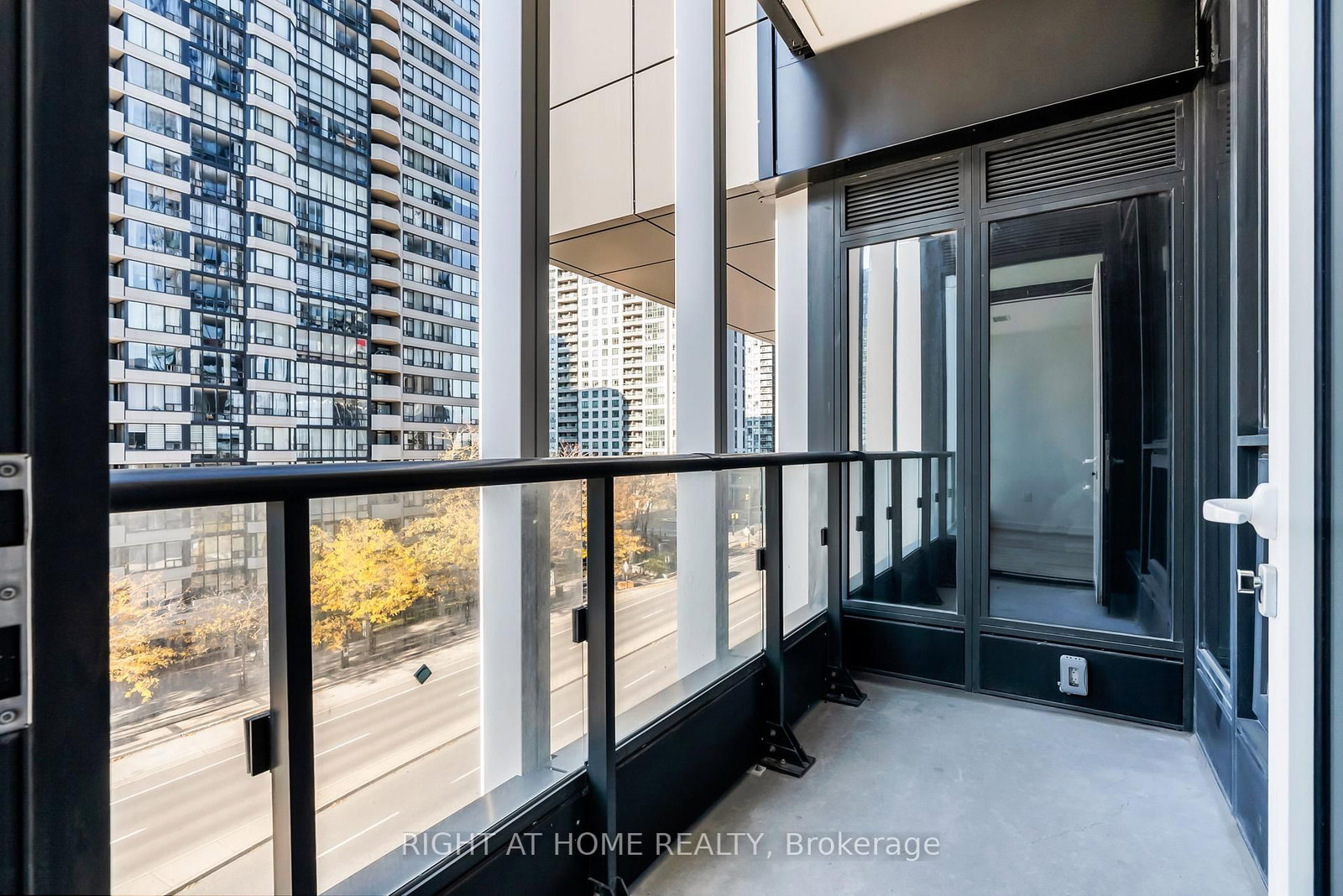 395 Square One Drive W, Unit 413 - Photo 27