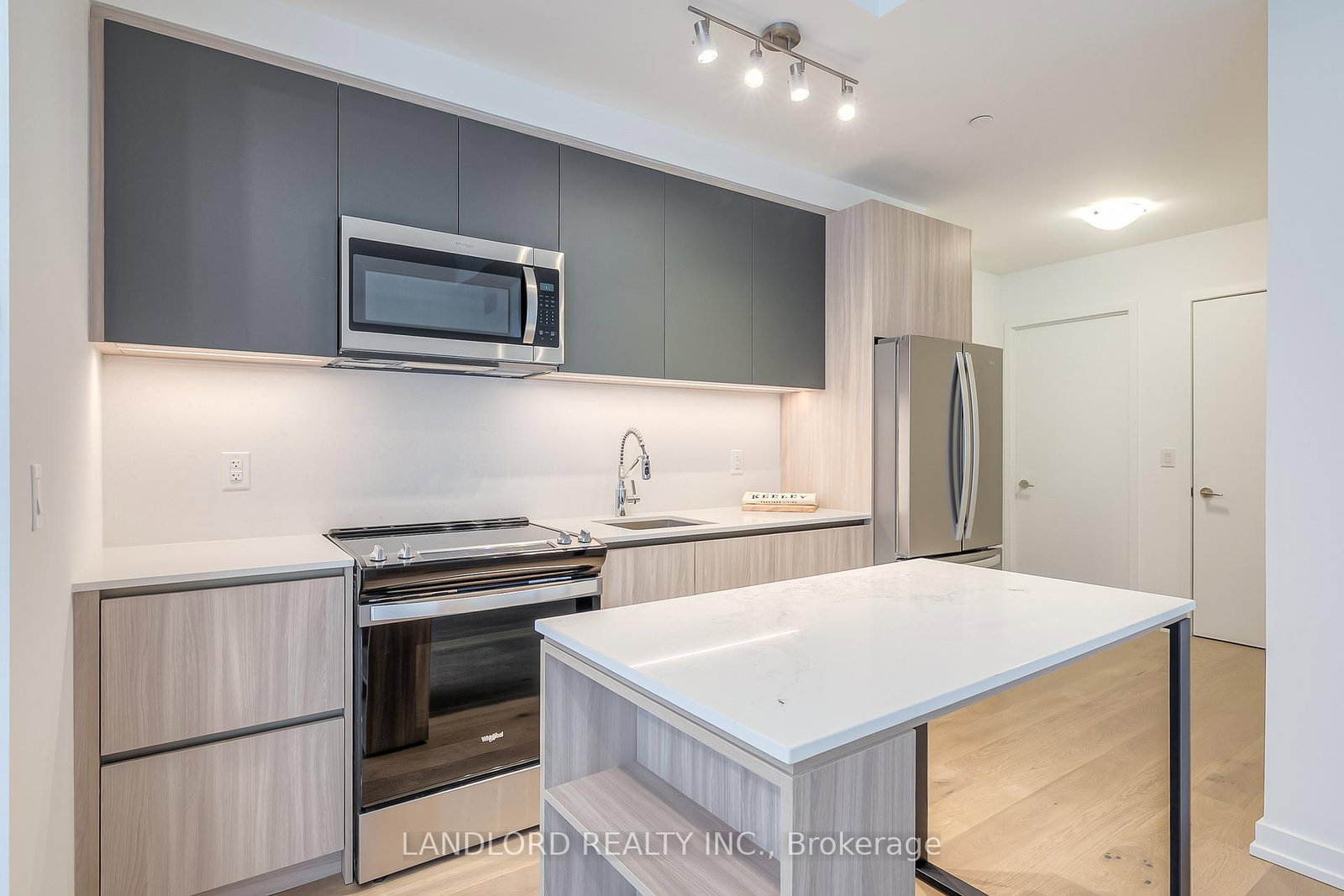 Condo for sale at 109-15 Maryport Avenue, Toronto, Ontario, M3M 0E1 - Downsview-Roding-CFB - MLS: W12993914