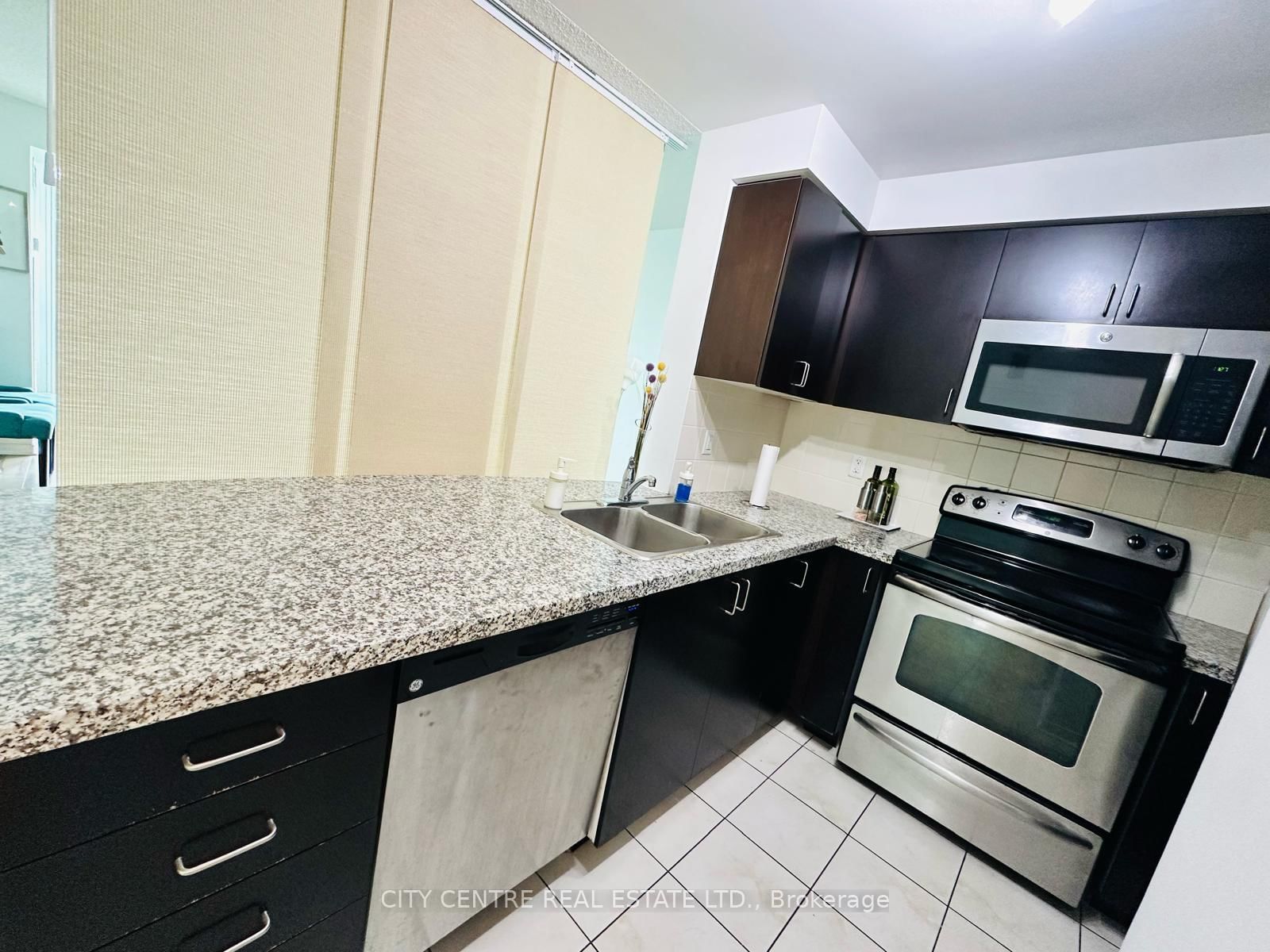 4900 Glen Erin Drive, Unit 1507 - Photo 14