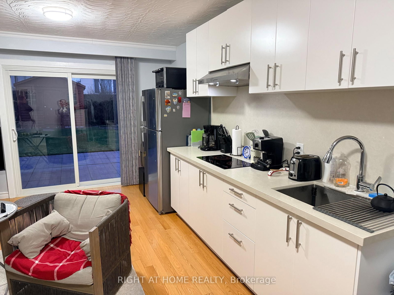 3631 Molly Avenue - Photo 2