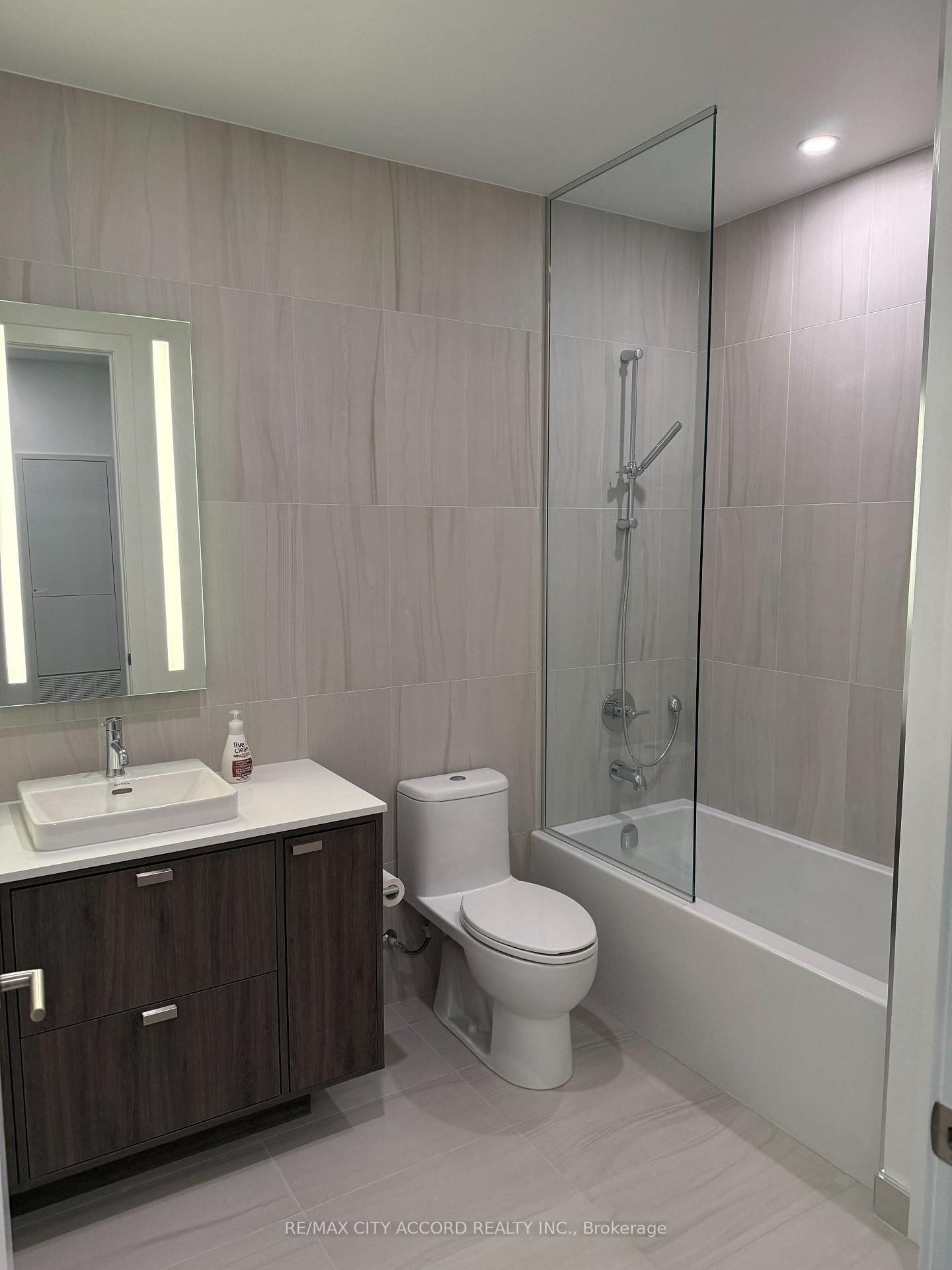 259 The Kingsway, Unit 111 - Photo 4