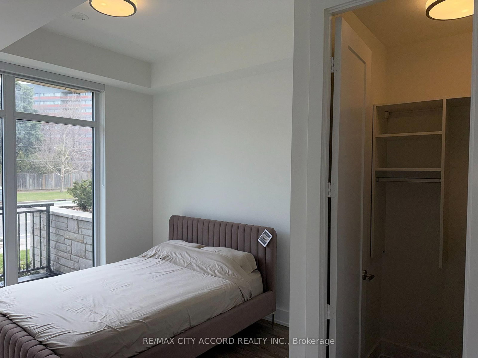 259 The Kingsway, Unit 111 - Photo 8