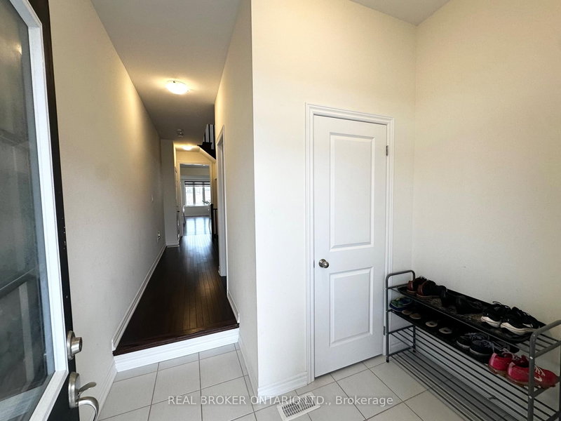 185 Hayrake St, Brampton, L6Z 0K4 | Image 2