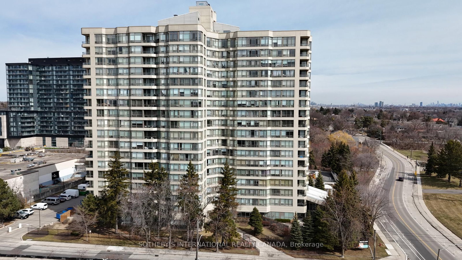 75 King Mississauga,ON L5A 4G5