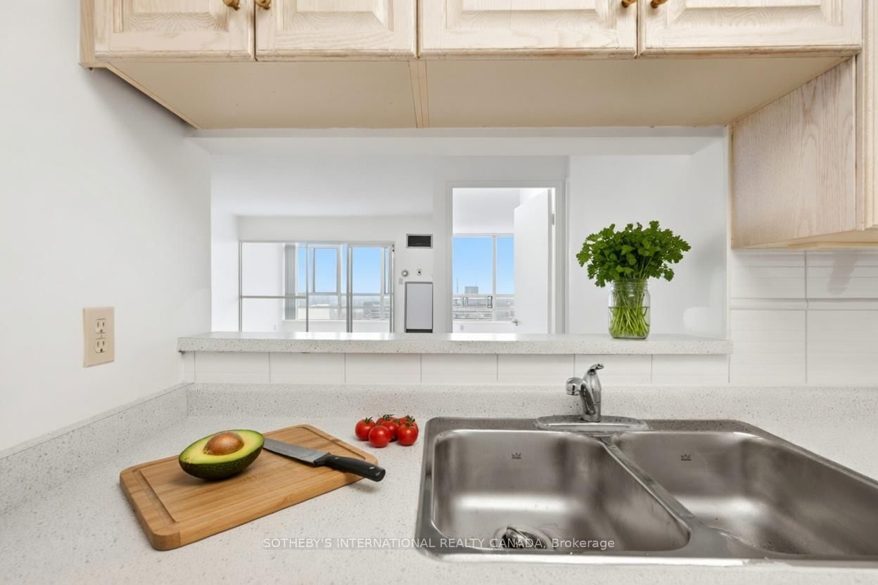 75 E King Street • #1609 • Mississauga, ON photo 10
