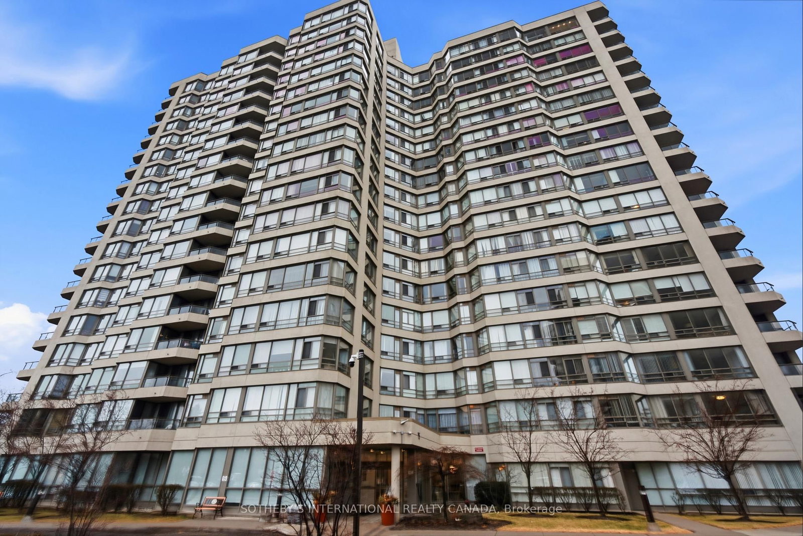 75 King Mississauga,ON L5A 4G5