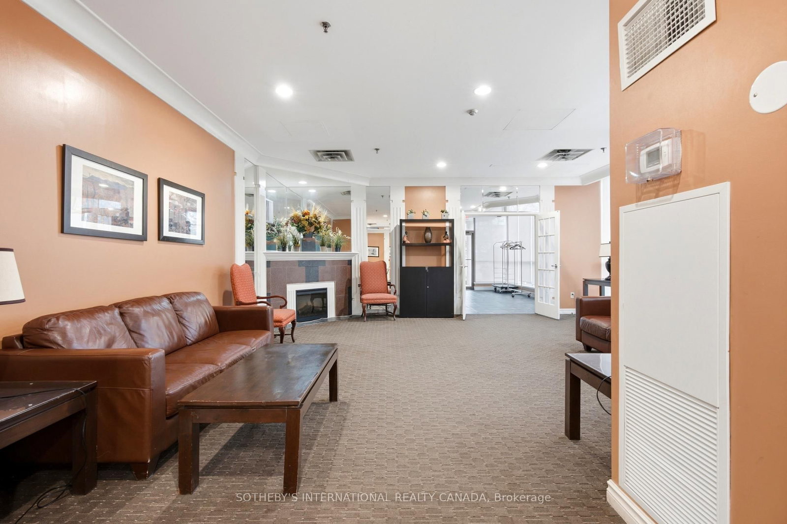 75 King Street E, Unit 1202 - Photo 10