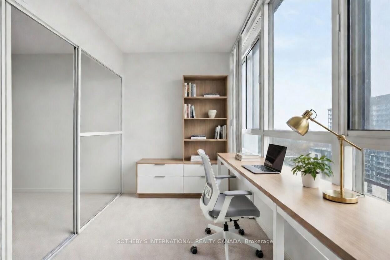 75 E King Street • #1709 • Mississauga, ON photo 12