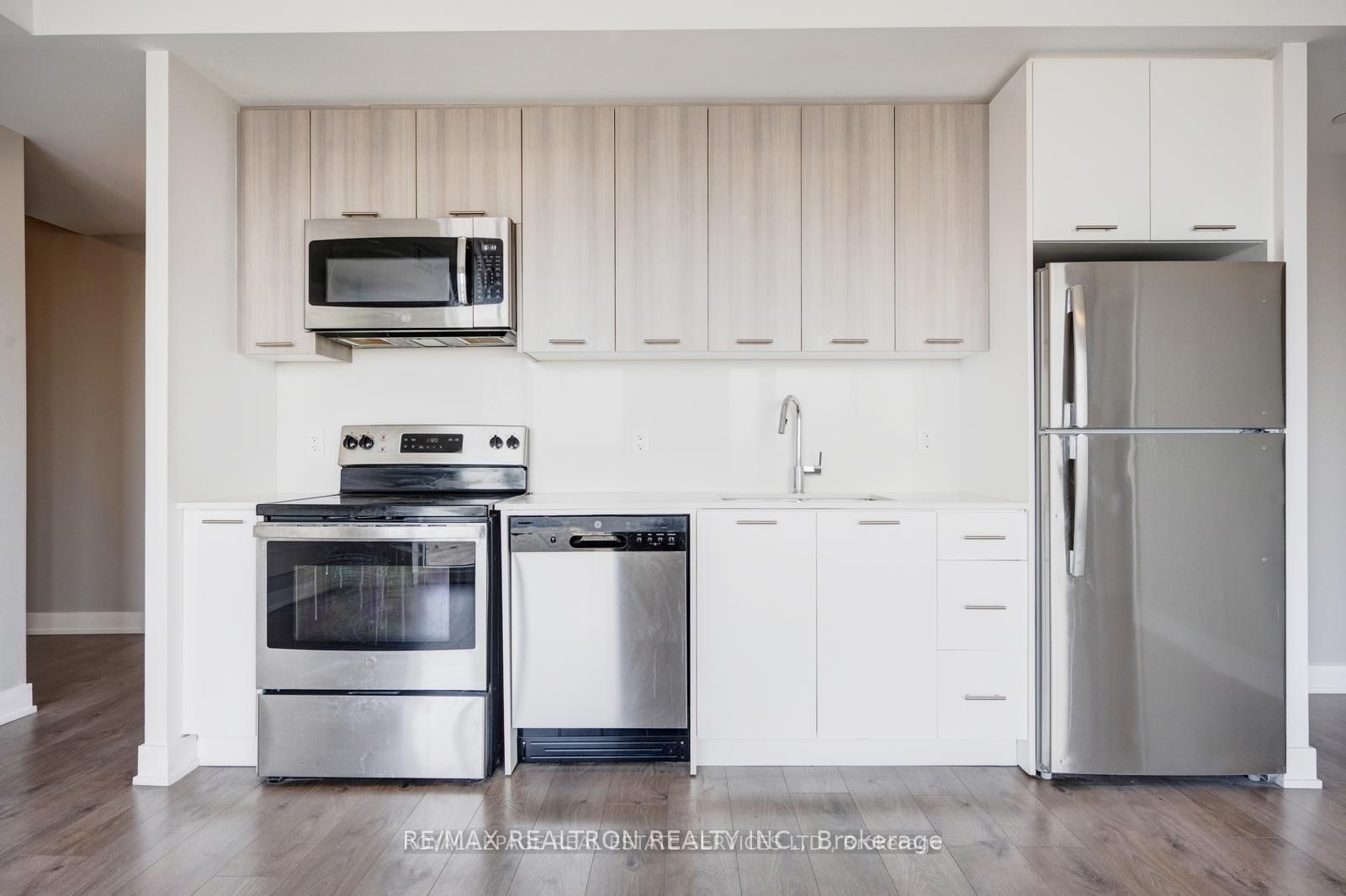 180 Veterans Drive, Unit 502 - Photo 19