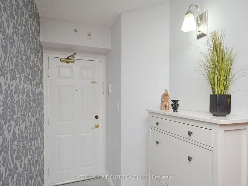 312 - 4013 Kilmer Dr, Burlington, L7M 4M3 | Image 2