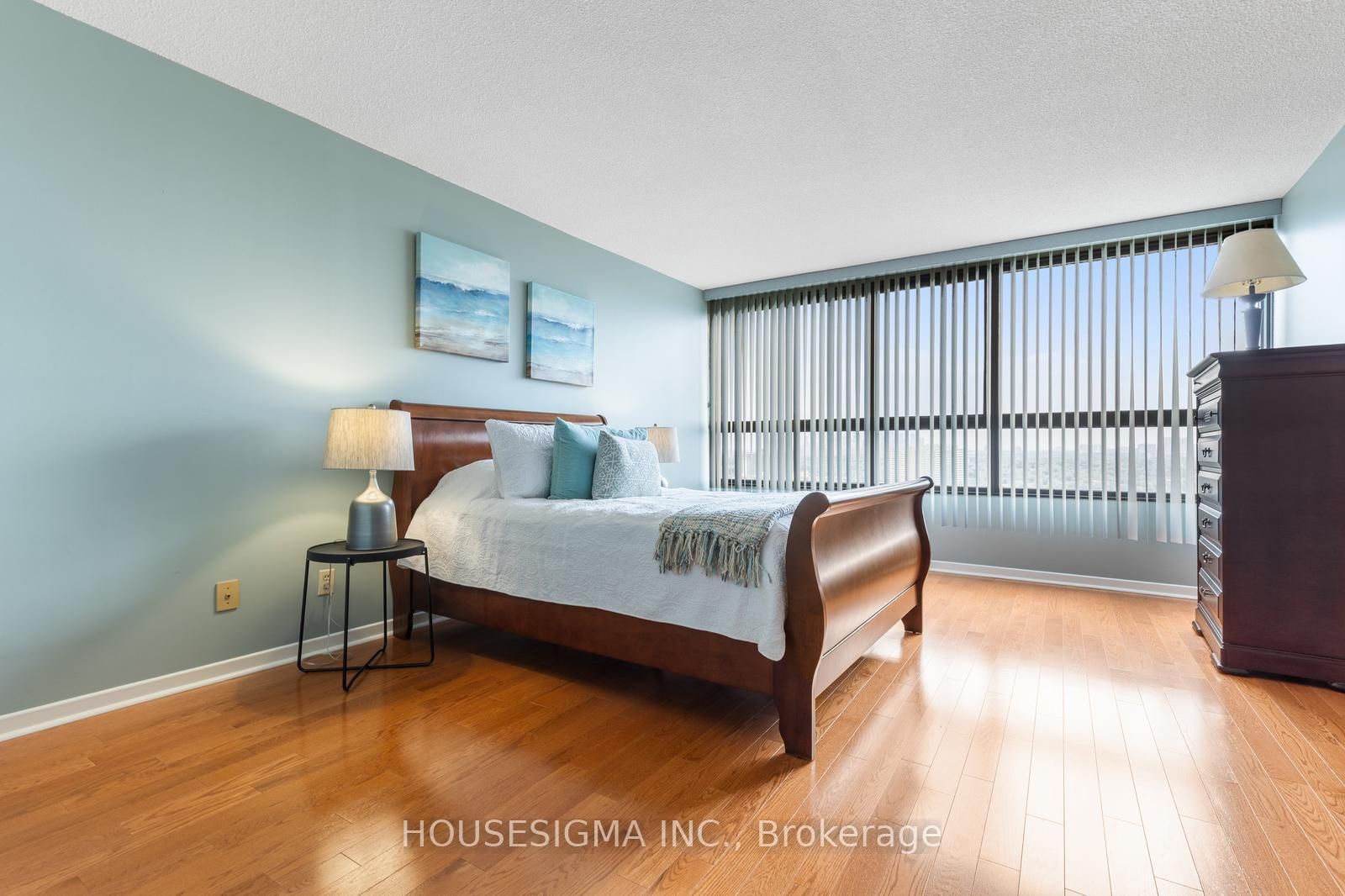 1300 Bloor Street, Unit 2010 - Photo 17