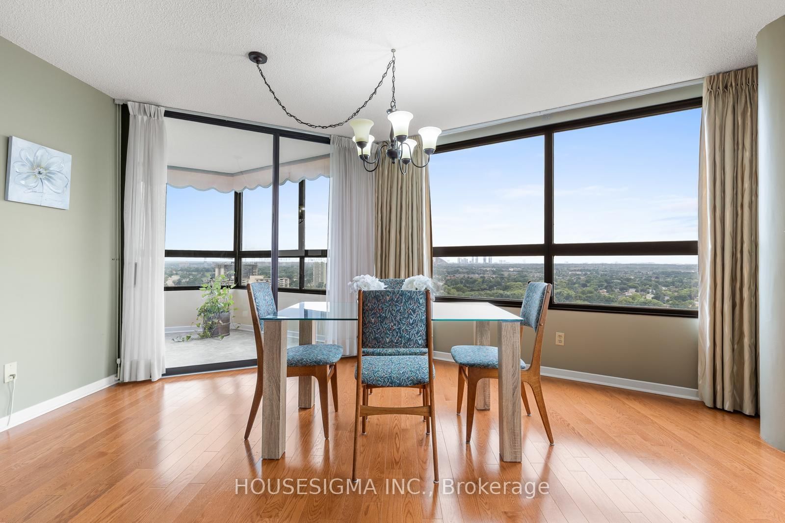 1300 Bloor Street, Unit 2010 - Photo 8