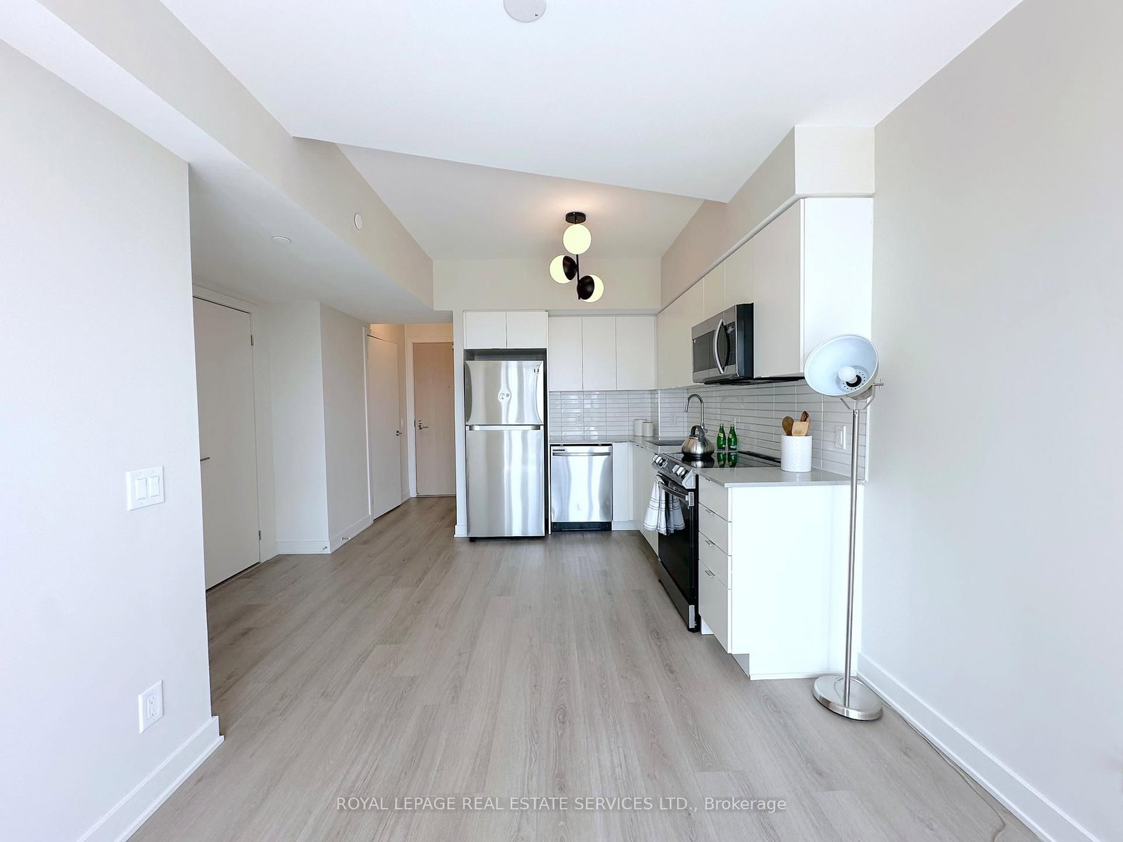 3385 Dundas Street W, Unit 623 - Photo 4