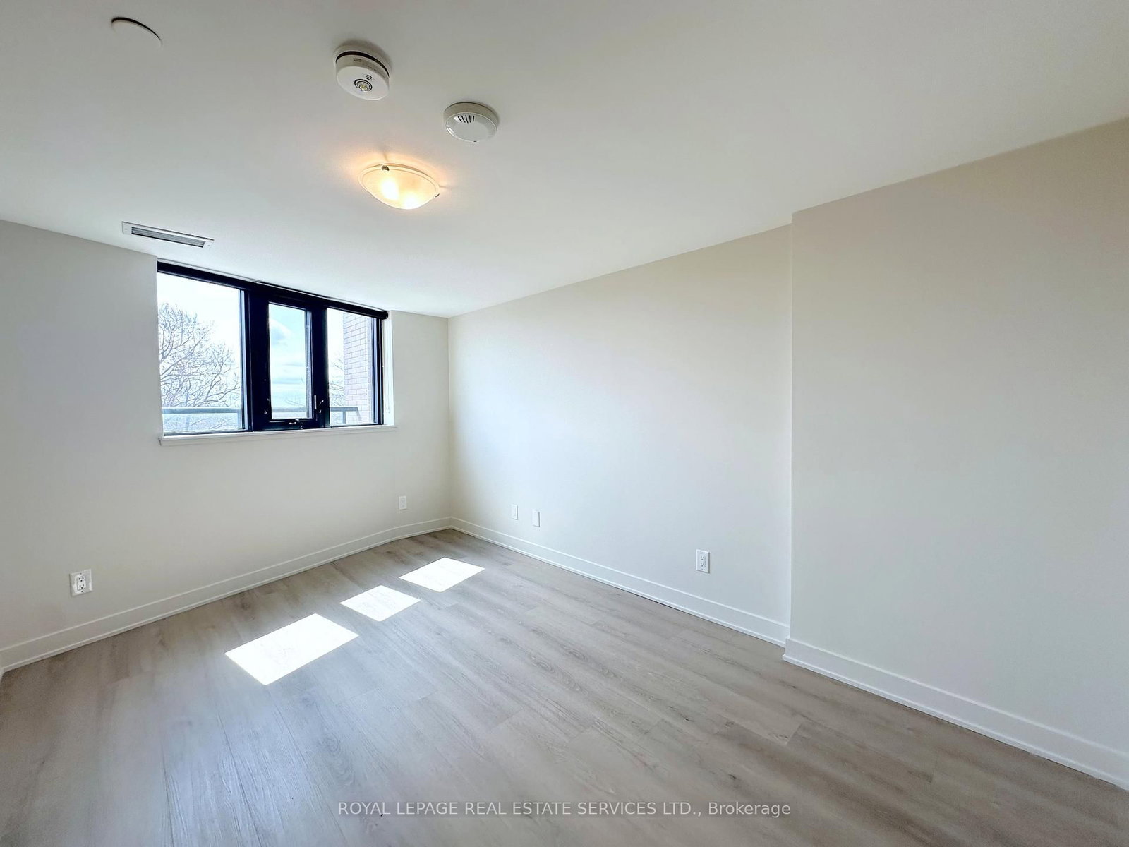 3385 Dundas Street W, Unit 623 - Photo 5