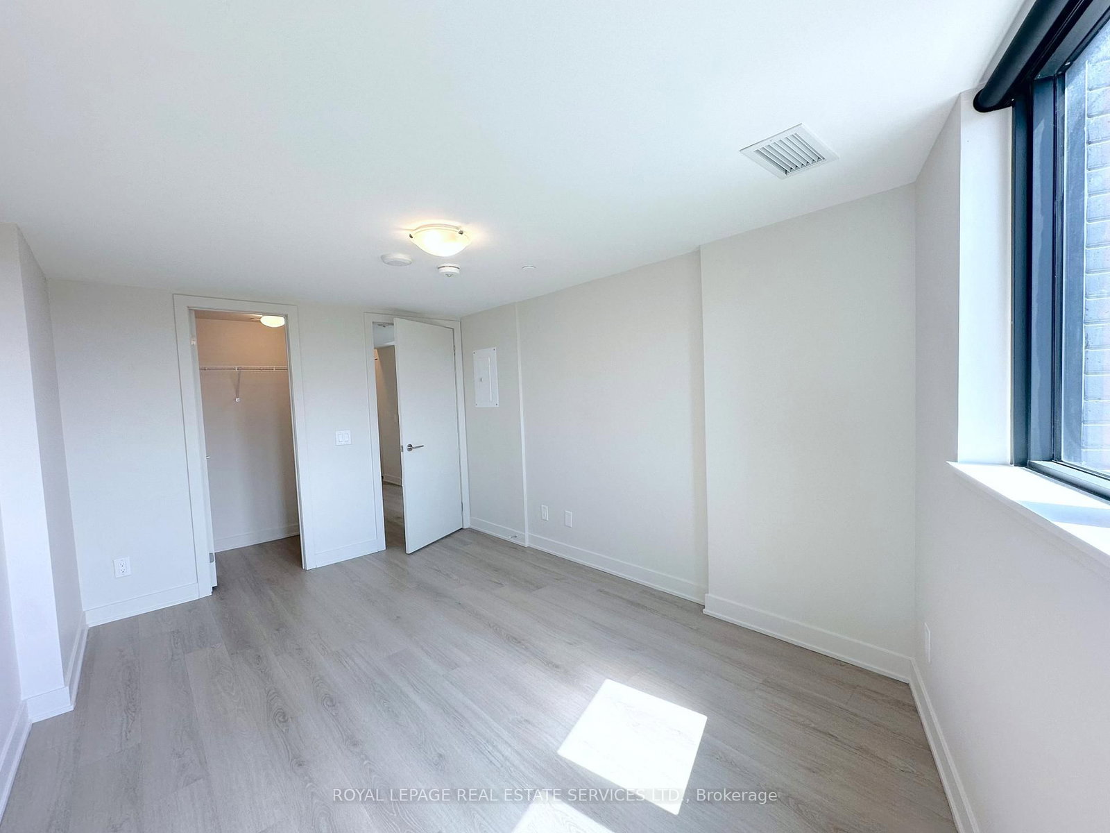 3385 Dundas Street W, Unit 623 - Photo 6