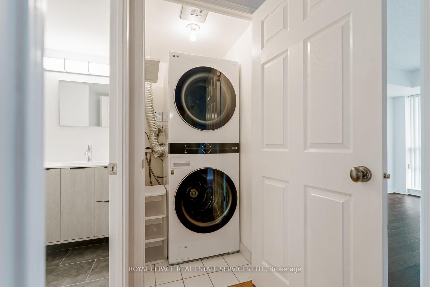 17 Michael Power Place, Unit 311 - Photo 8