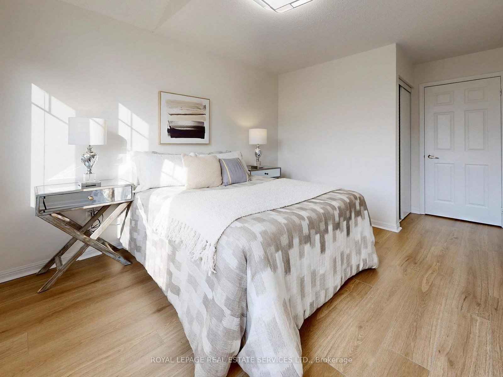 Townhouse for sale at 918 Nadalin Heights, Milton, Ontario, L9T 8R1 - Willmott - MLS: W12994648