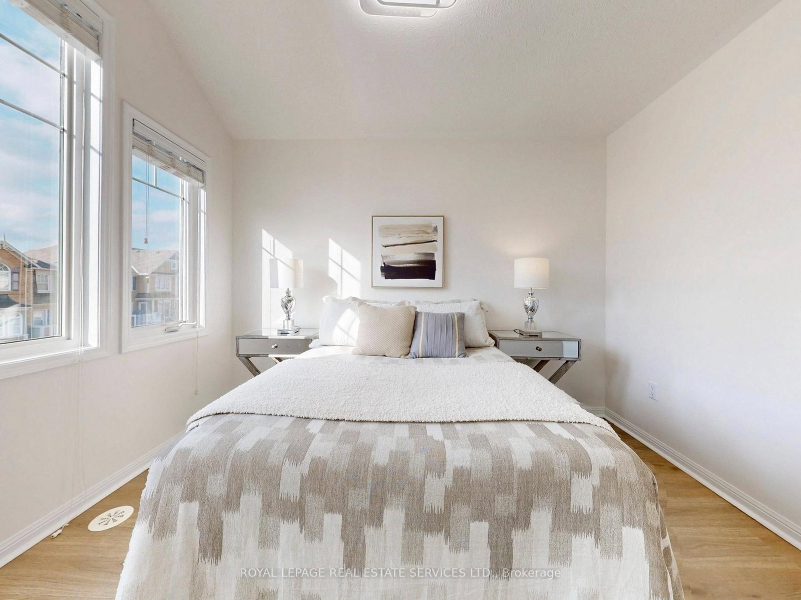 Townhouse for sale at 918 Nadalin Heights, Milton, Ontario, L9T 8R1 - Willmott - MLS: W12994648