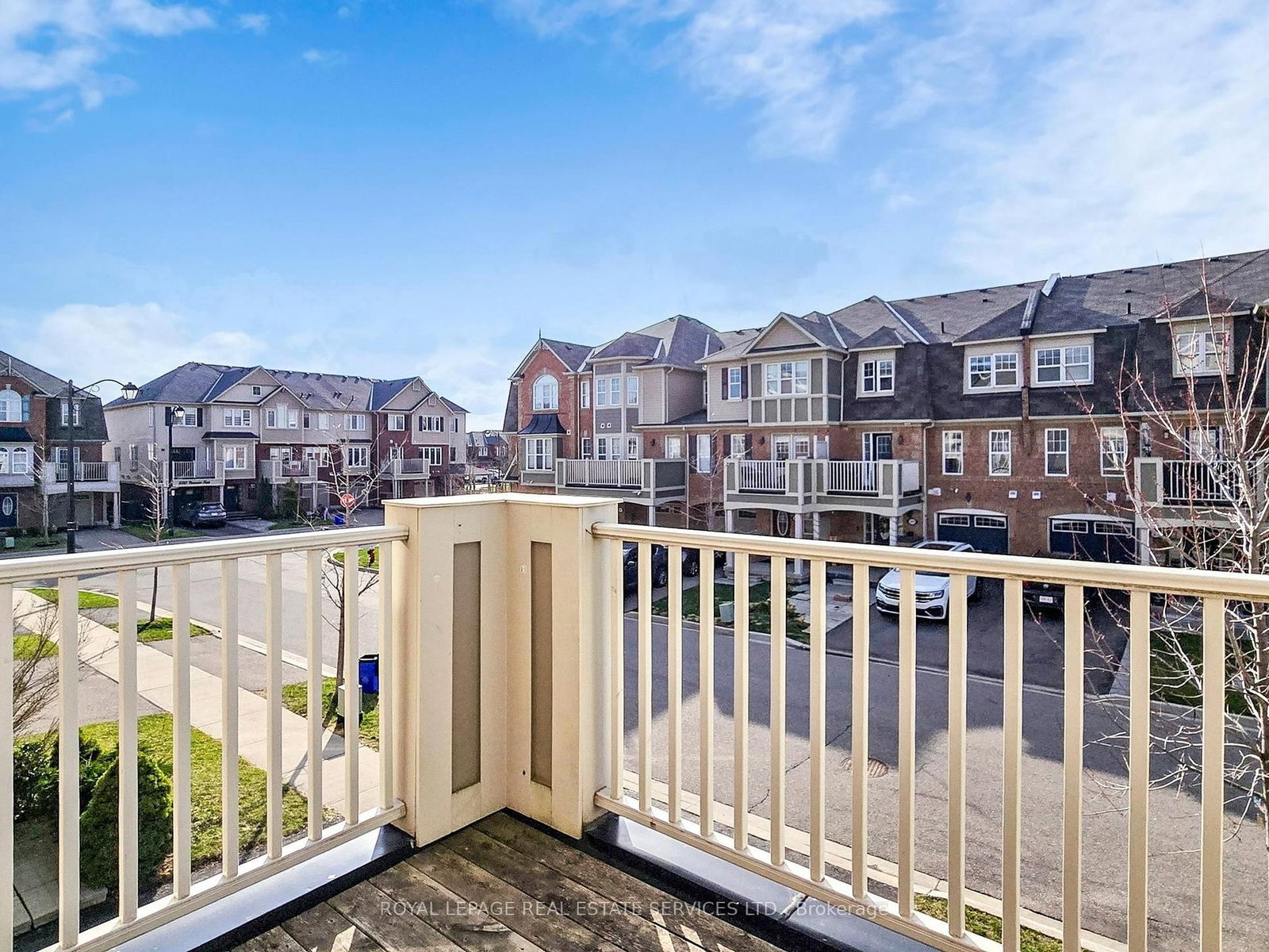 Townhouse for sale at 918 Nadalin Heights, Milton, Ontario, L9T 8R1 - Willmott - MLS: W12994648