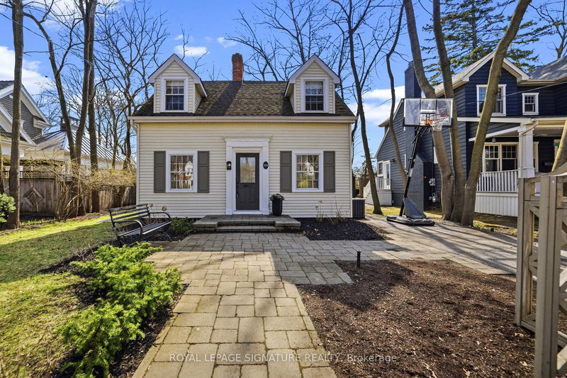 348 Douglas Ave, Oakville, Ontario