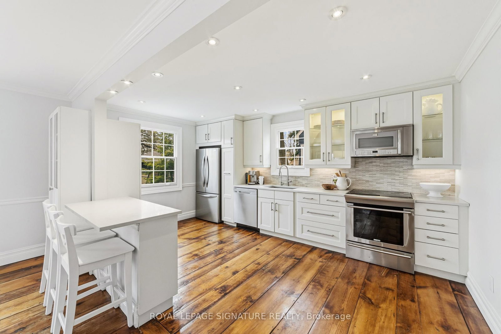 348 Douglas Avenue - Photo 11