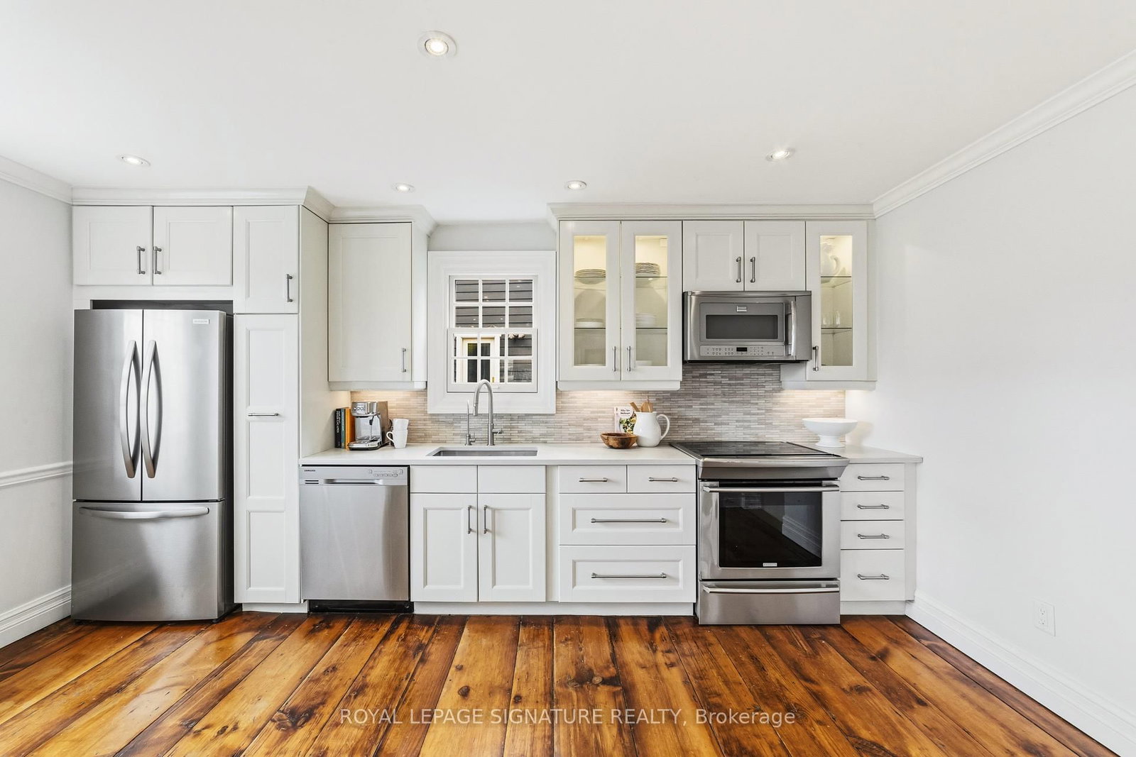 348 Douglas Avenue - Photo 12