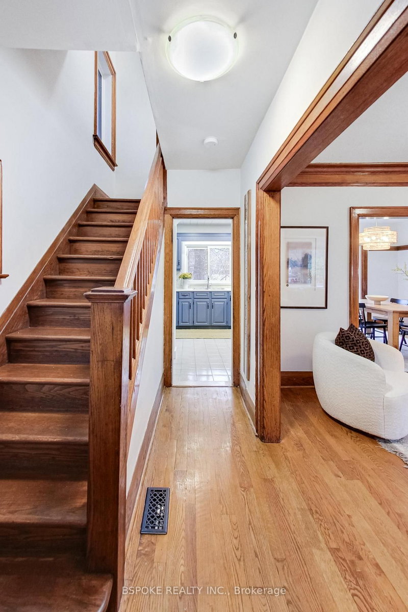 75 Evelyn Ave, Toronto, M6P 2Z2 | Image 3