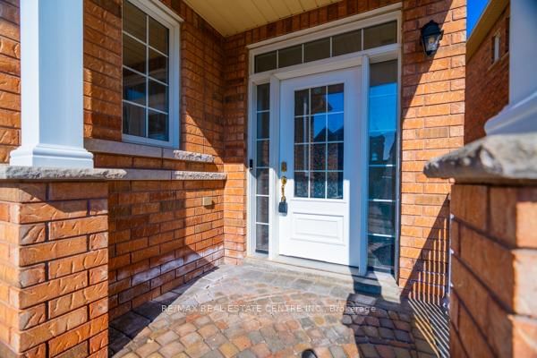 3085 Doyle St, Mississauga, L5M 0N2 | Image 3