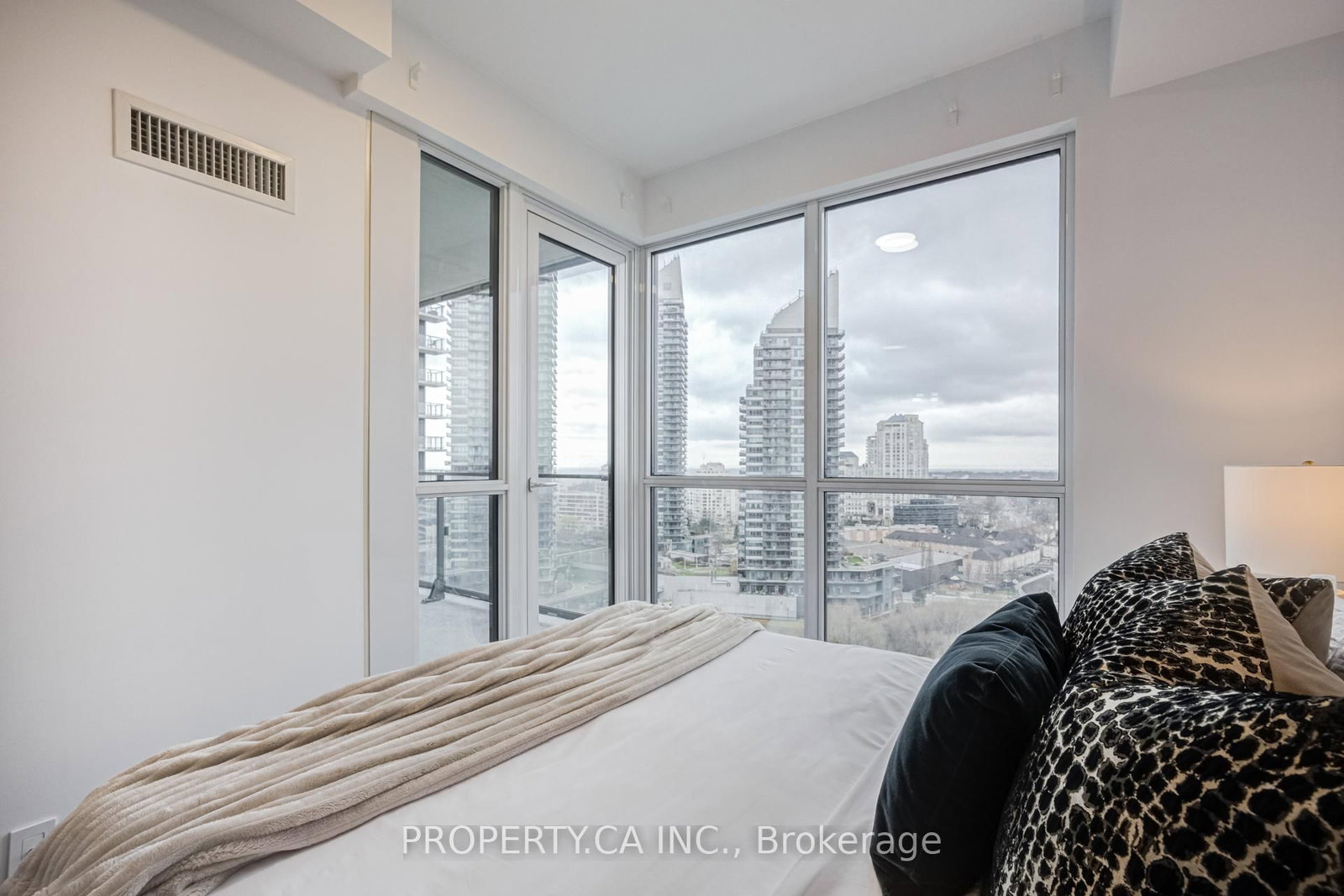 10 Park Lawn Road, Unit 1501 - Photo 9