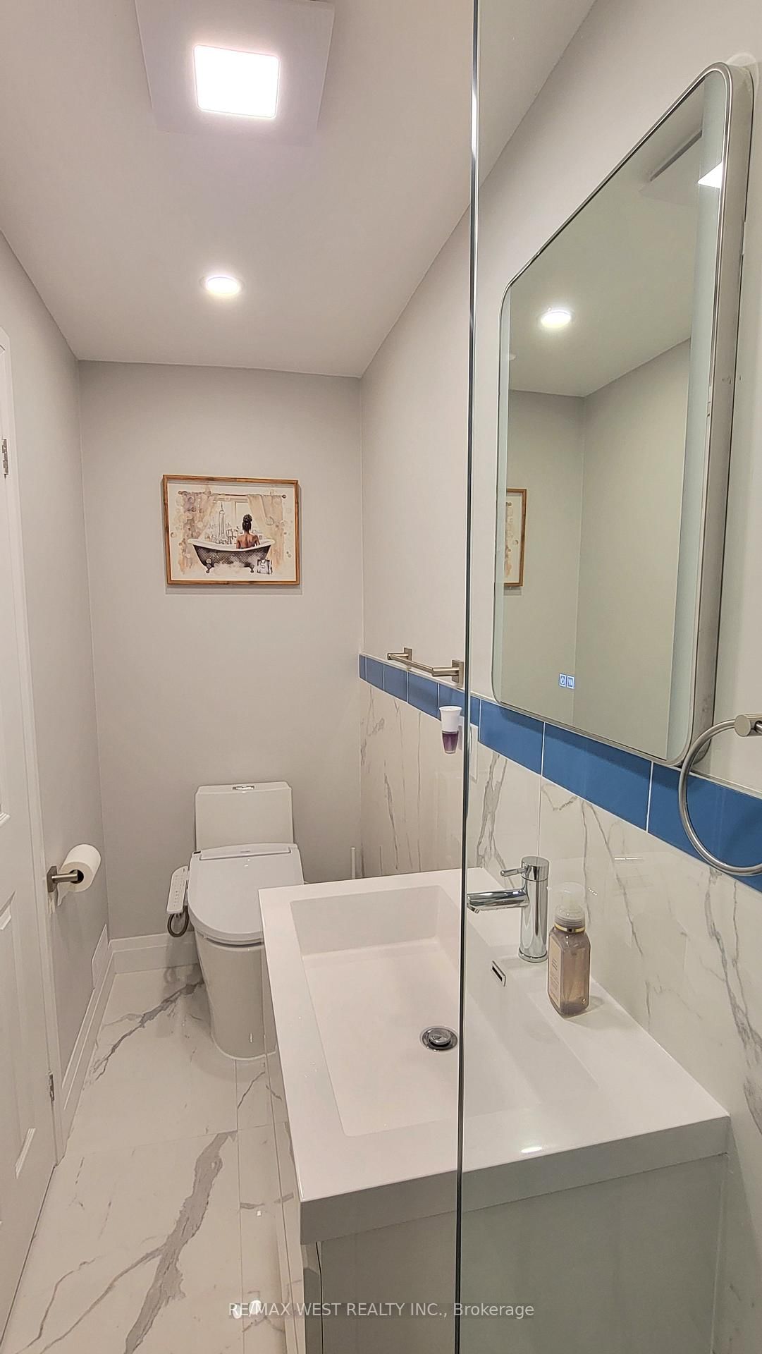 1087 Albertson Crescent, Unit Main Floor - Photo 31