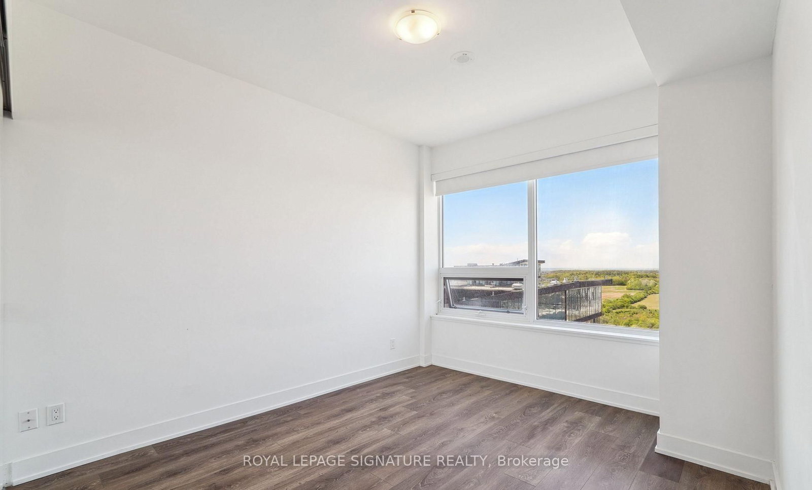 297 Oakwalk Drive, Unit 2005 - Photo 11