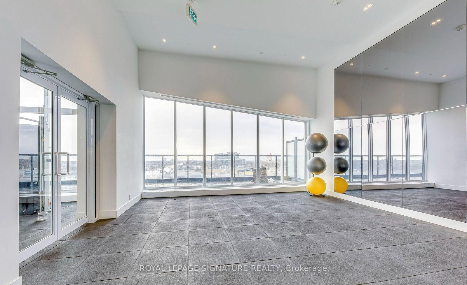 297 Oakwalk Drive, Unit 2005 - Photo 18